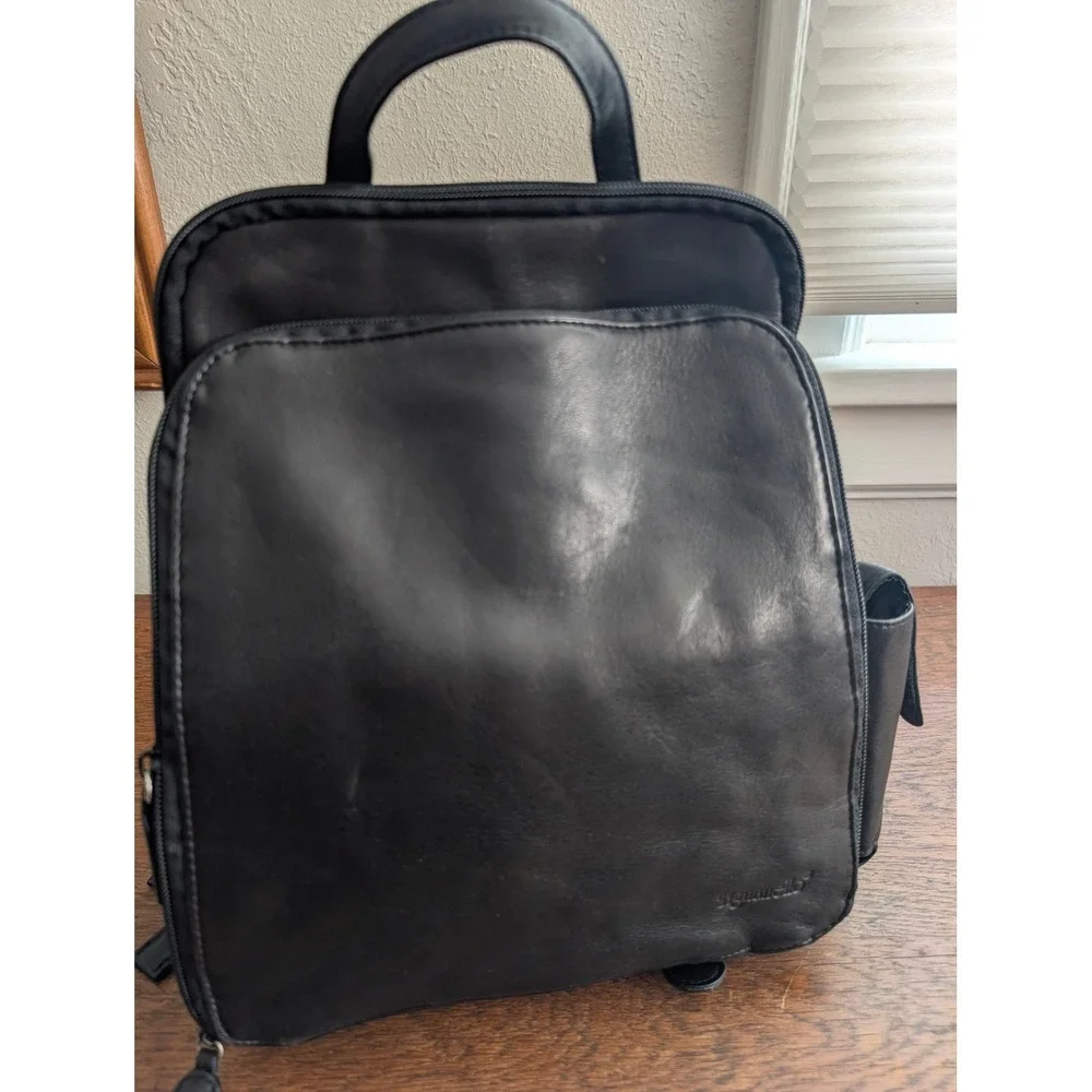 Tignanello Leather Backpack Womens Medium Black Excellent Organizer Commuter Bag
